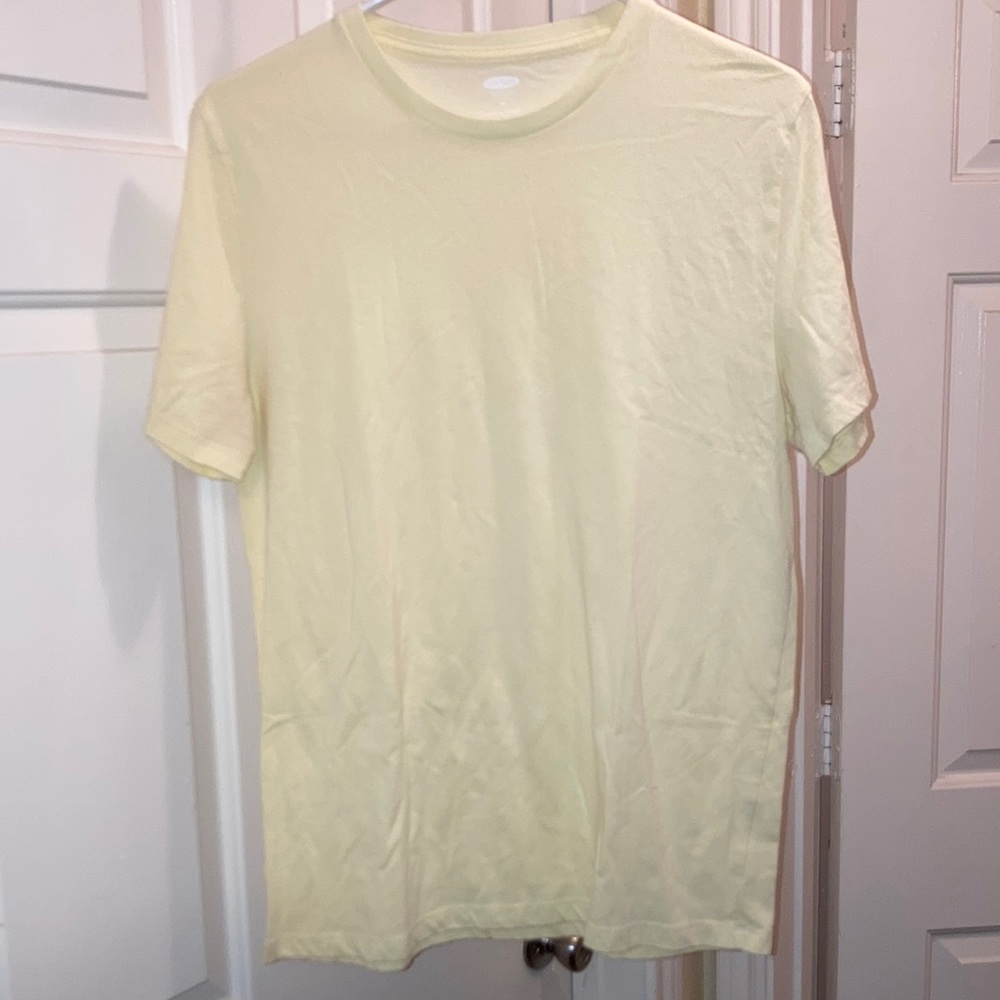 Old Navy T-Shirt